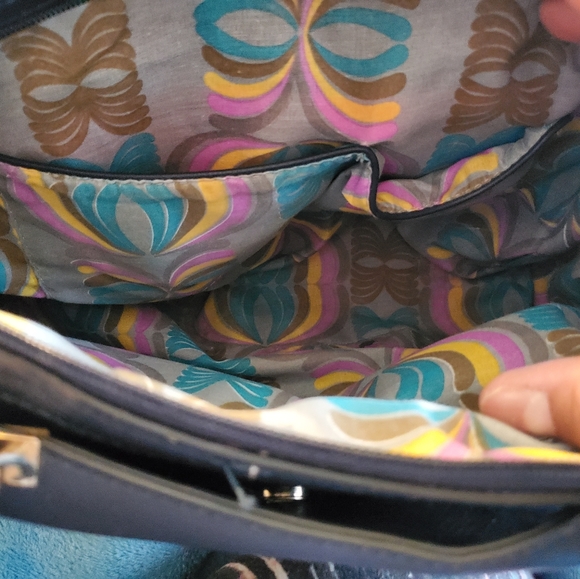 Navy blue multi pocket hand bag with detachable strap. - Picture 9 of 15